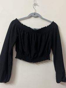 HNM OFF SHOULDER TOP
