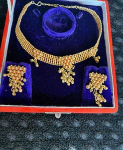 Beautiful Gold-Tone Necklace Set