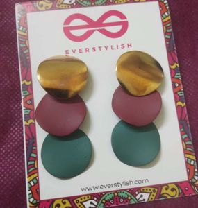 Everstylish Drop Earrings