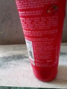 Joy Skin Fruits Oil Regulating Strawberry Scrub