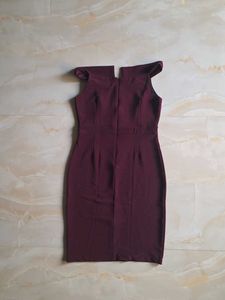 Burgundy Off-Shoulder Bodycon Dress