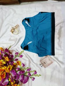 🇳🇿💫💕Stylish Teal &amp; Black Sports Bra