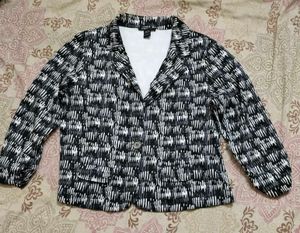 Chic Patterned Blazer