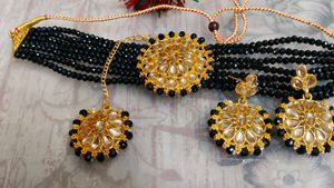 black beadsJewellery Set