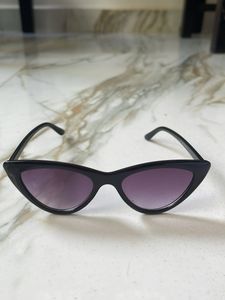 Black Cat-Eye Sunglasses