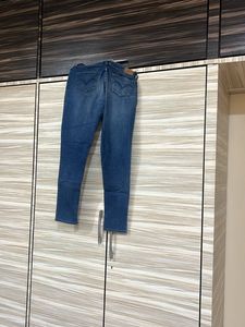 Levi&#39;s Dark Wash Denim Jeans