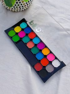 Colorful Eye Shadow Pallette