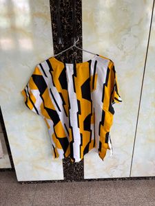 Geometric Print V-Neck Top