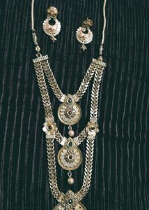 Latest Gold Necless
