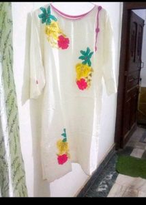 Floral Embroidered Kurta Set
