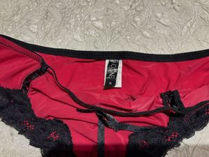 Beautiful Red &amp; Black Lace Panty