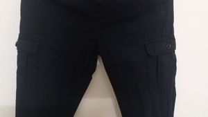 Pantaloons - Black Jogger