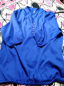 BLUE VOGUISH TOP