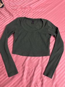 Green Long Sleeve Crop Top