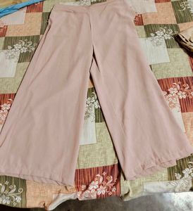 Fig  Wide Leg Pants
