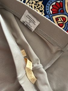 Shimmery Ankle Length Leggings From Ajio