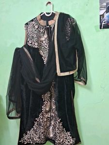 Elegant Embroidered Kurta Set