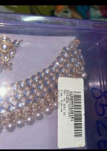 Stunning Kundan Necklace Set