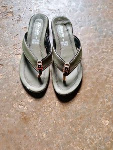Vintage Style Red &amp; Black Sandals