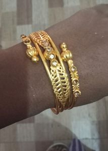 gold plated 2 picess kadha