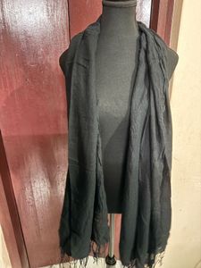 Black Scarf