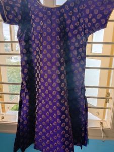 price drop: beautiful never worn ethnic blue kurtha, can be paired with gold colour legging/sharara