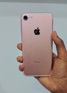 Iphone 7 - Rosegold Clean Condition Mobile