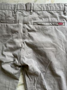 Levi’s Chino Light Grey Pants For Men