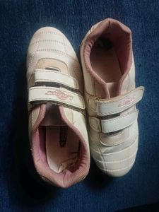 Sports Shoes