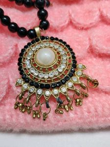 Black Jewellery Set