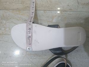 Flat Sandal