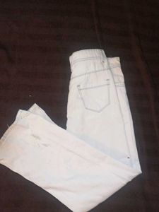 Cool Baggy Off White Colour