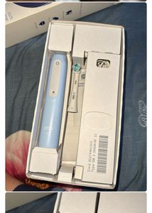 Oral B Electric Toothbrush
