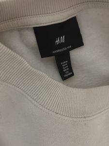H&amp;M Oversized Printed Sweatshirt