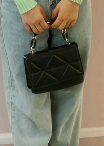 Small Sling/ Handbag 👜