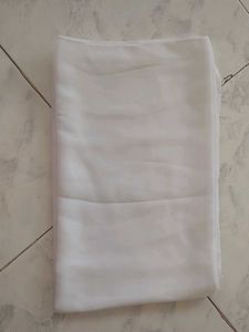White plain hijab