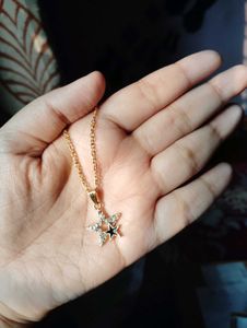 🔥SET OF 6🔥Necklace - Gold with Charm Pendan