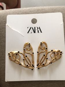 Brand New Zara Metallic Studded Heart Earrings