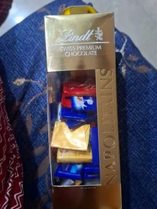 Lindt Swiss Premium Chocolate - 76 Pieces