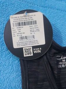 Clovia Sports Bra