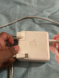 MacBook Air 61W USB-C Power Adapter