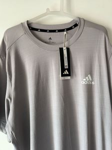 Original Adidas Workout T-Shirt XL brand new