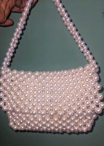 🦪 Pearl Beaded Handbag