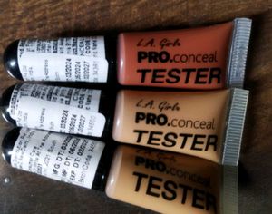 L.A.Girl  Pro Concealer And Color Correcter
