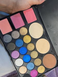 Eyeshadow Palette