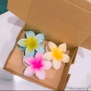 Flower Hair Claw Clips - 3 Pack