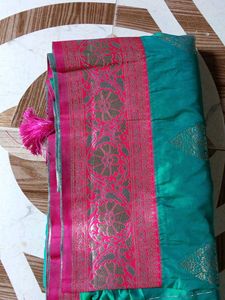 sea green sarees without pink colour combination