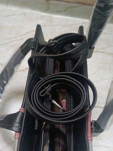 Classio Handbag
