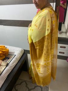 Saree With Unstitched Blouse Piece