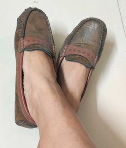 2 Pairs...Pretty Loafer🤎 &amp; Punjabi Jutti💓
